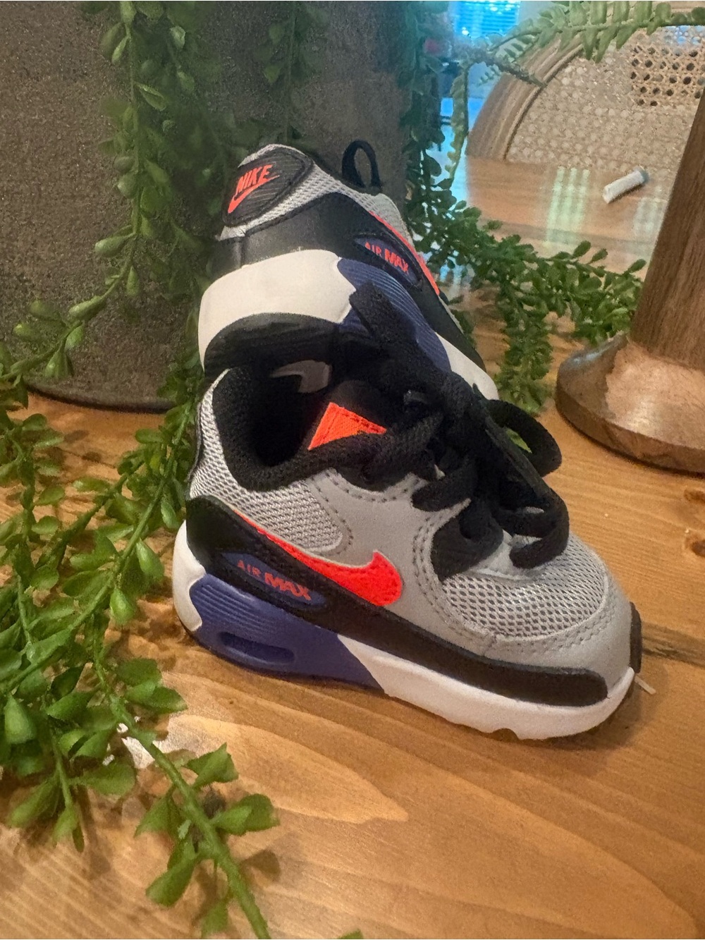 Nike baby Air Max Grey Black Red Lightweight Sneakers - Picture 3 of 8